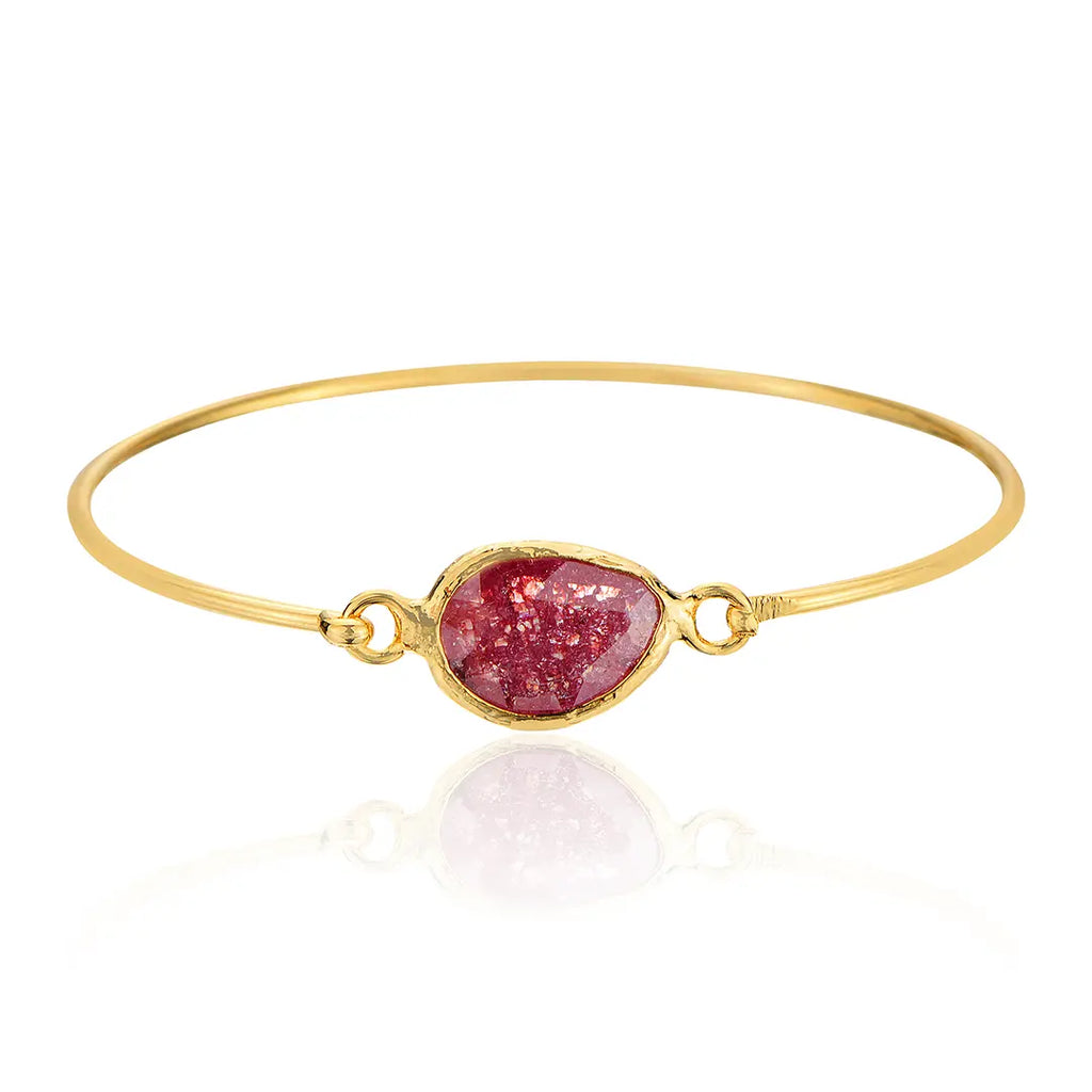 Gold-Plated Oval Shape Red Star Jade Bracelet