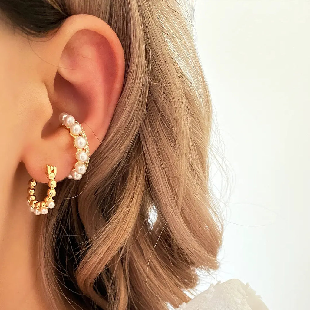 Hoop-Earrings-with-Pearl-Stone-Drops-Model