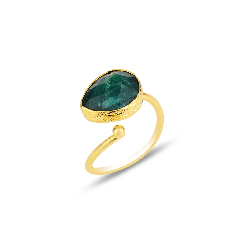 Tear-Drop-Shape-Emerald-Stone-Ring 